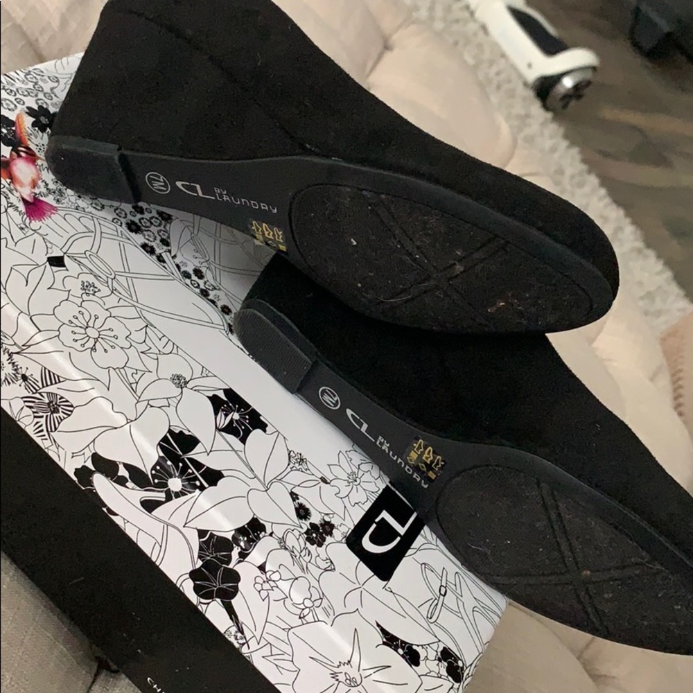 Shoes - Picture 3 of 3